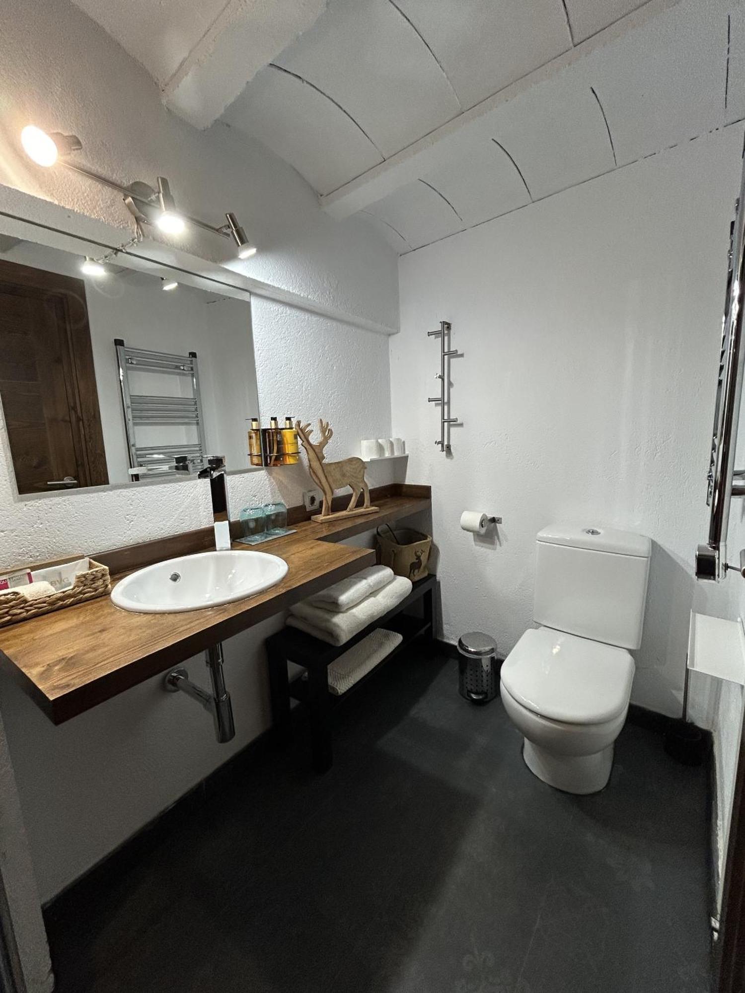 Mas Farner - Adults Only Bed & Breakfast Llivia Phòng bức ảnh