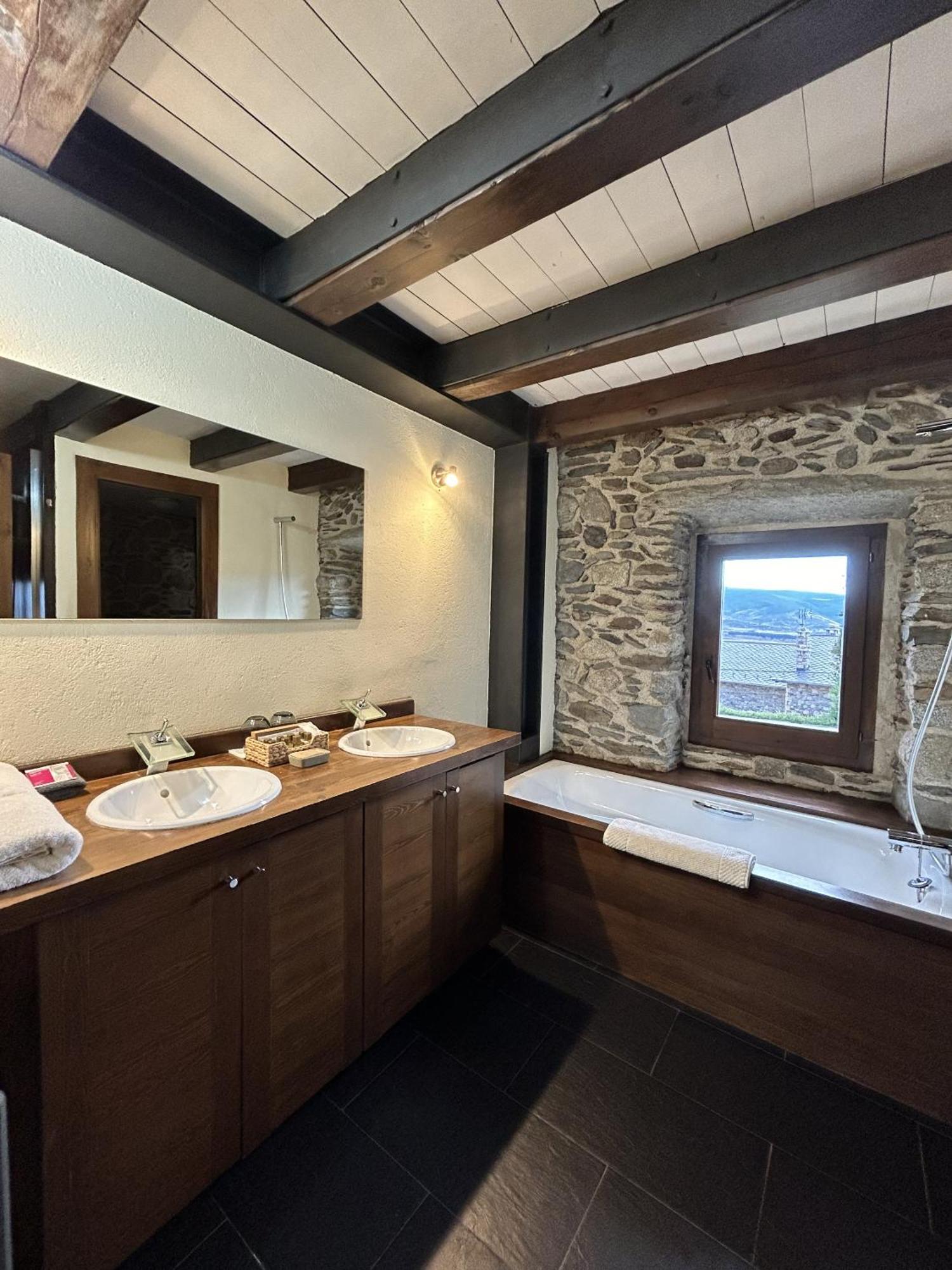Mas Farner - Adults Only Bed & Breakfast Llivia Phòng bức ảnh
