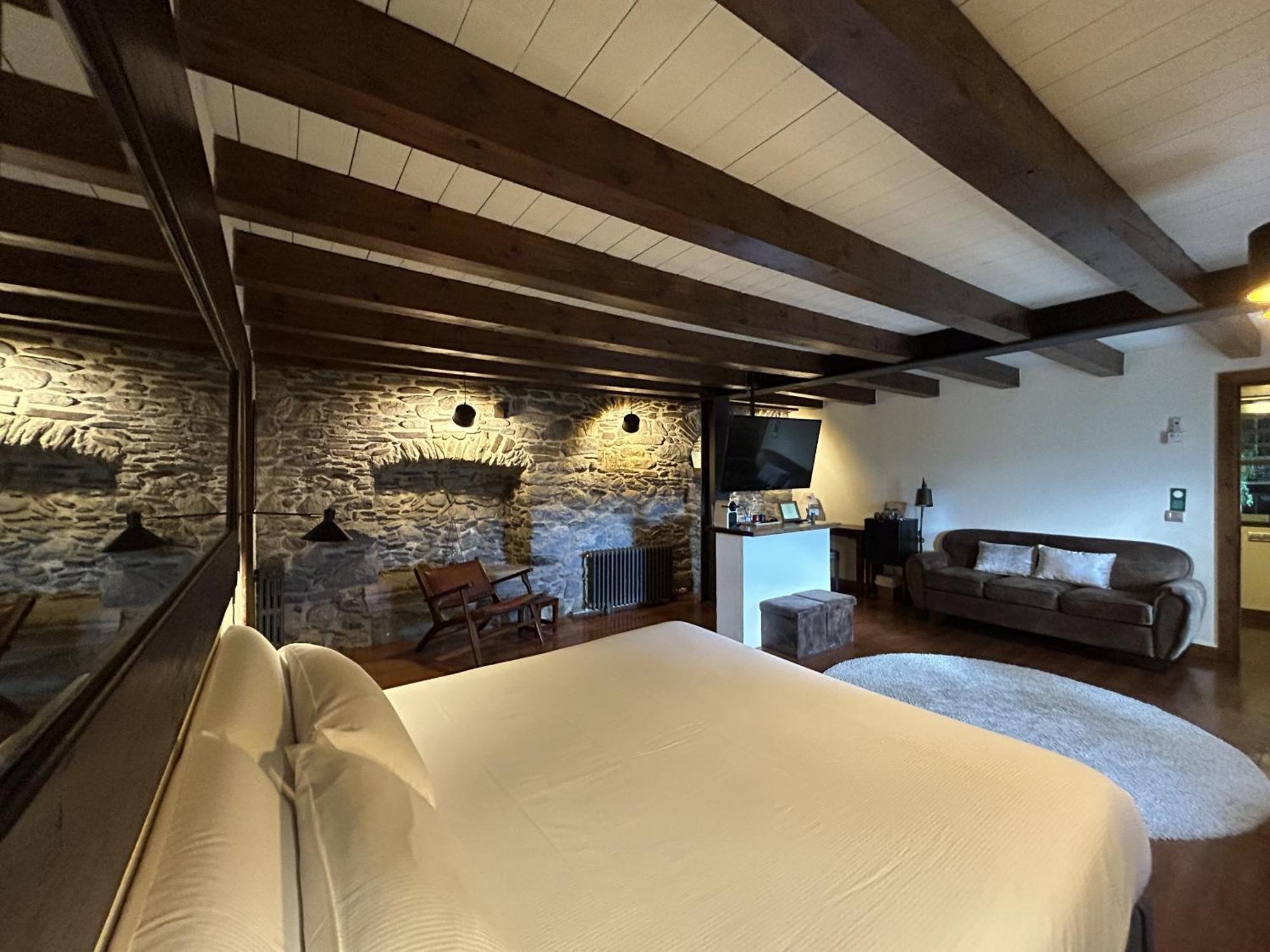 Mas Farner - Adults Only Bed & Breakfast Llivia Phòng bức ảnh